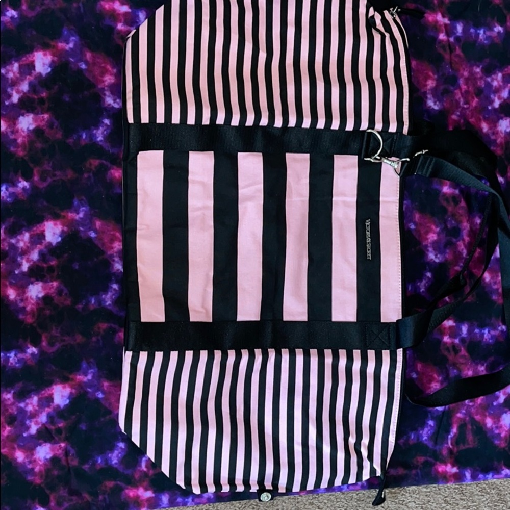 New Victoria’s Secret Tote